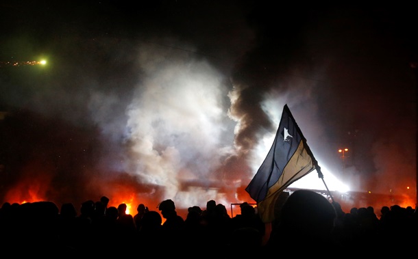 The fifth day of confrontation on Grushevsky. Photo-video reports on January 23 Пятый день противостояния на Грушевского. Фото-видерепортажи 23 января