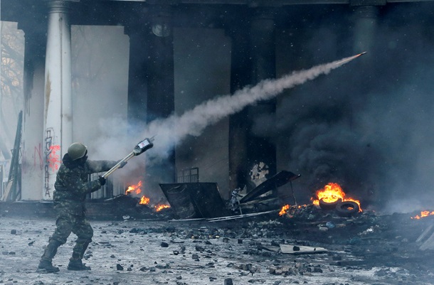 The fifth day of confrontation on Grushevsky. Photo-video reports on January 23 Пятый день противостояния на Грушевского. Фото-видерепортажи 23 января