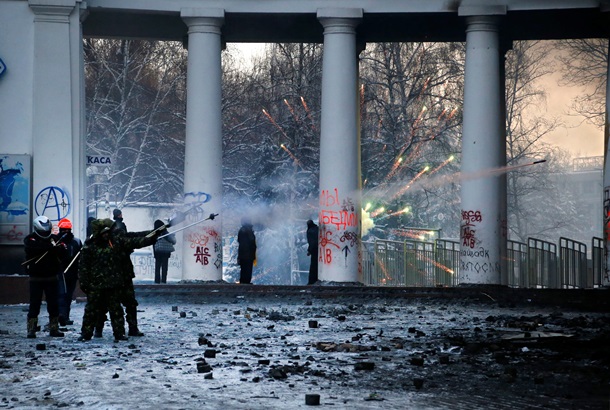The fifth day of confrontation on Grushevsky. Photo-video reports on January 23 Пятый день противостояния на Грушевского. Фото-видерепортажи 23 января