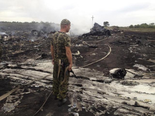 Самолет Боинг-777 малайзийских авиалиний сбит российскими наемниками на Донбассе