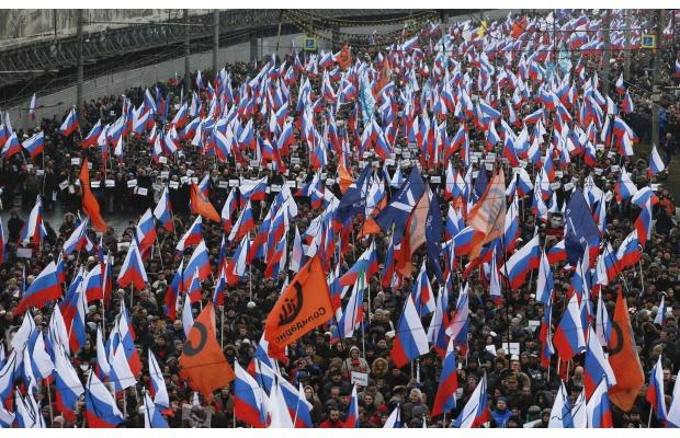 В марше памяти Бориса Немцова в Москве приняли участие более 50 тысяч человек. ФОТОрепортаж