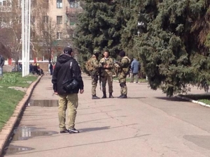 Pro-Russian militants in Slavyansk were sent a helping hand: Russian terrorists are armed with machine guns and grenade launchers. A PHOTO