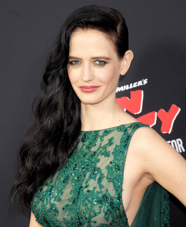 The actress of theater, film and television, model Eva Green (Eva Green)