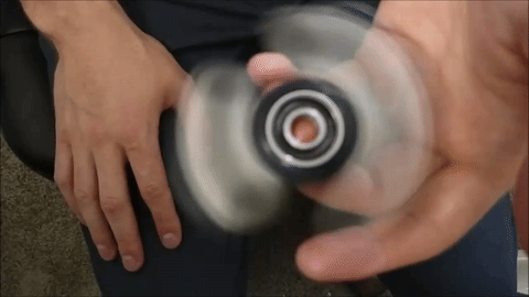 A bunch of tips and tricks with a spinner Лучшие советы и трюки со спиннером