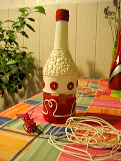 Decor of bottles with their own hands