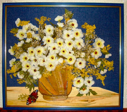 Paintings from dried flowers