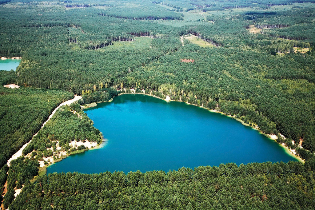 Blue Lakes (Chernihiv region) - Little-known places in Ukraine for families with children Голубые озера (Черниговская область) - Места в Украине для отдыха с детьми