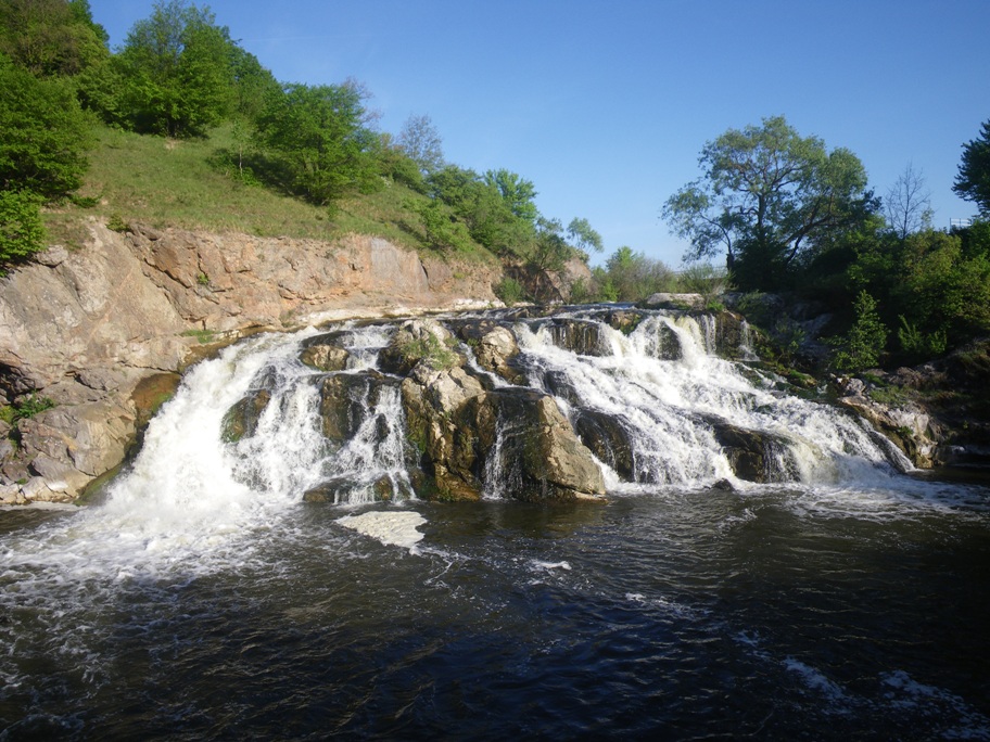 Vchelka Falls - All waterfalls of Ukraine: 40+ beautiful waterfalls of Ukraine (photo) Водопад Вчелька - ТОП водопадов Украины