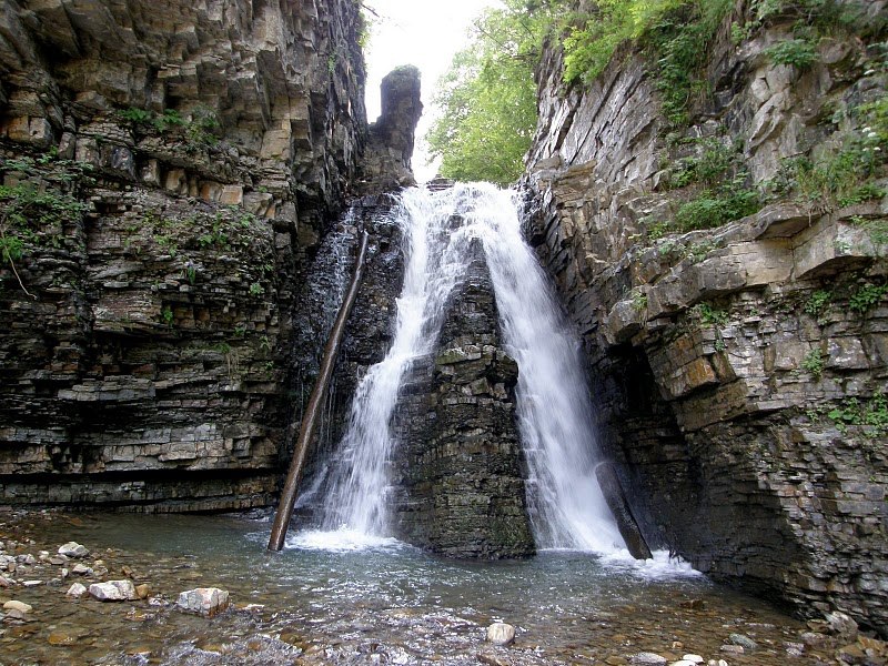 Buchivetsky Falls, Bukovoe - All waterfalls of Ukraine: 40+ beautiful waterfalls of Ukraine (photo) Бухтивецкий водопад, Буковое - ТОП водопадов Украины