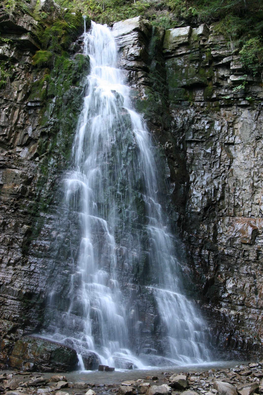 Waterfalls Maiden tears, Yaremche - All waterfalls of Ukraine: 40+ beautiful waterfalls of Ukraine (photo) Водопад Девичьи слезы, Яремче - ТОП водопадов Украины