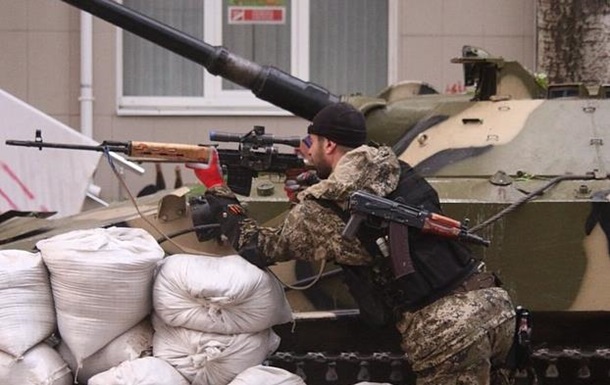 Ukrainian army storms Slavyansk: video Украинская армия штурмует Славянск: видеоподборка