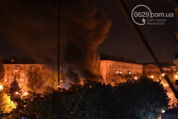 In Mariupol, the battle began: the tires are burning, shots are heard В Мариуполе начался бой: горят шины, звучат выстрелы