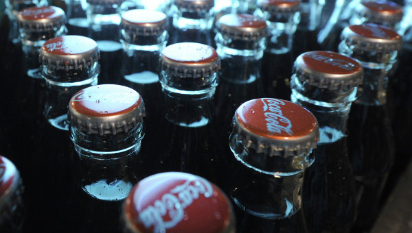 Coca-Cola withdraws advertising from Russian TV Coca-Cola отзывает рекламу с российского ТВ