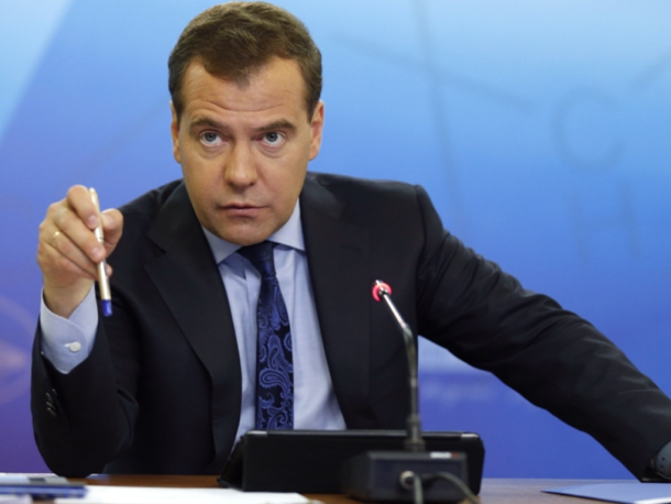 Медведев озвучил позицию Кремля: Россия вряд ли признает результаты выборов в Украине