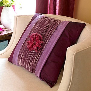 Decorating pillows with your own hands