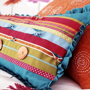 Decor of pillows with your own hands