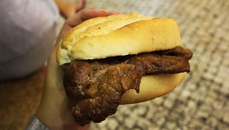 Макао Свиной бургер - Бутерброды со всего мира